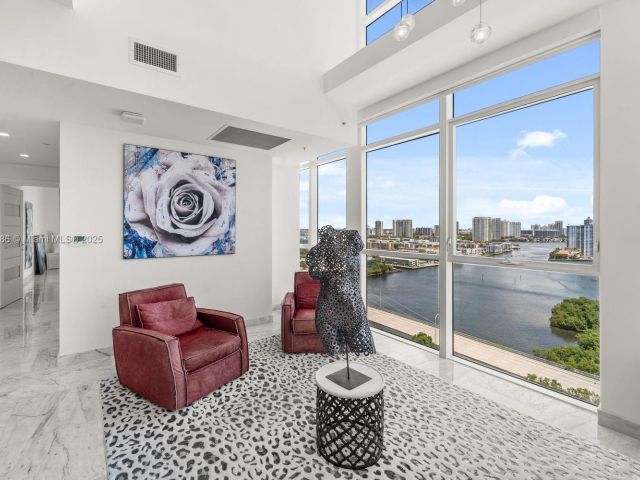 Apartment for sale  Unit #2008 - photo 6262391