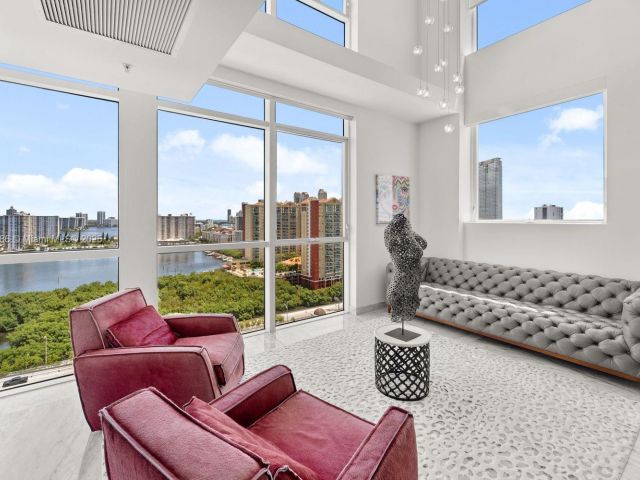 Apartment for sale  Unit #2008 - photo 6262392