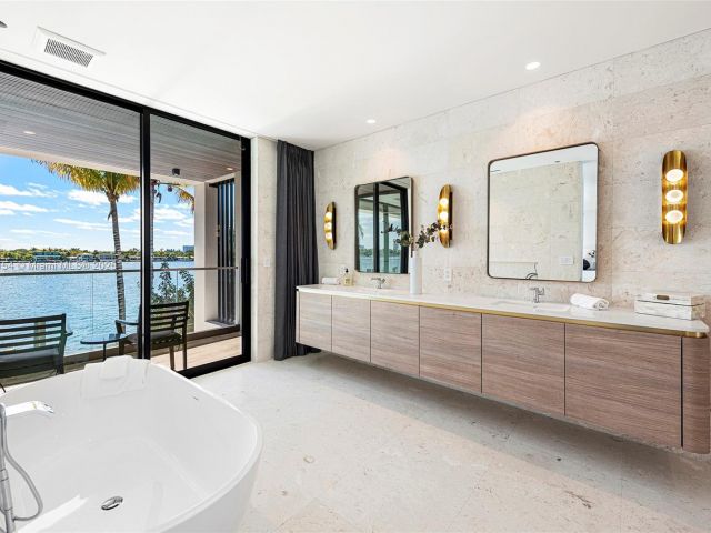 Home for sale at 1510 Stillwater Dr - photo 6259404