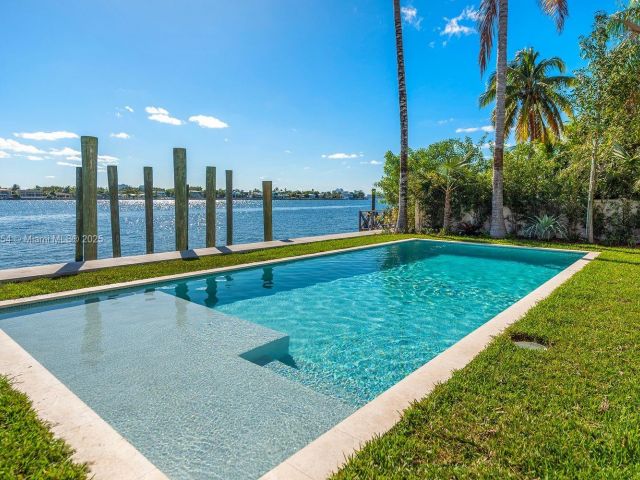 Home for sale at 1510 Stillwater Dr - photo 6259409