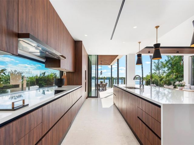 Home for sale at 1510 Stillwater Dr - photo 6259412