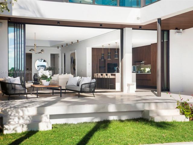 Home for sale at 1510 Stillwater Dr - photo 6259415