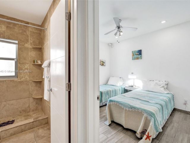 Home for rent at 3305 NE 16th Ct - photo 6264077