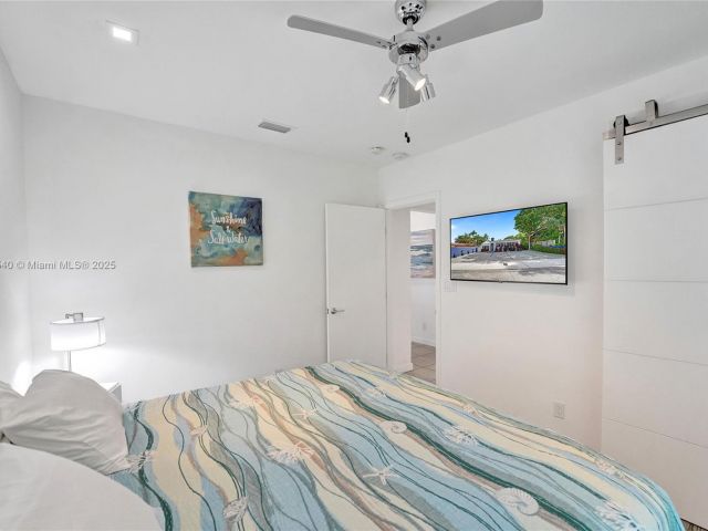 Home for rent at 3305 NE 16th Ct - photo 6264081