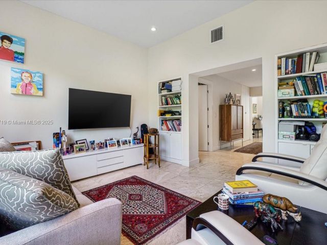 Home for rent at 435 Ridgewood Road - photo 6259627