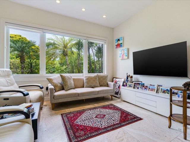 Home for rent at 435 Ridgewood Road - photo 6259628