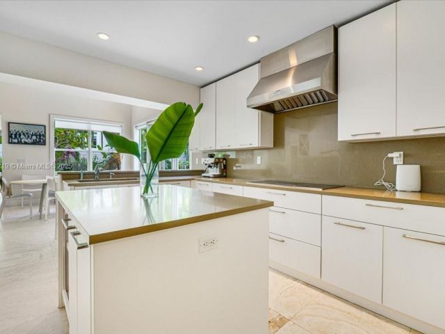 Home for rent at 435 Ridgewood Road - photo 6259631