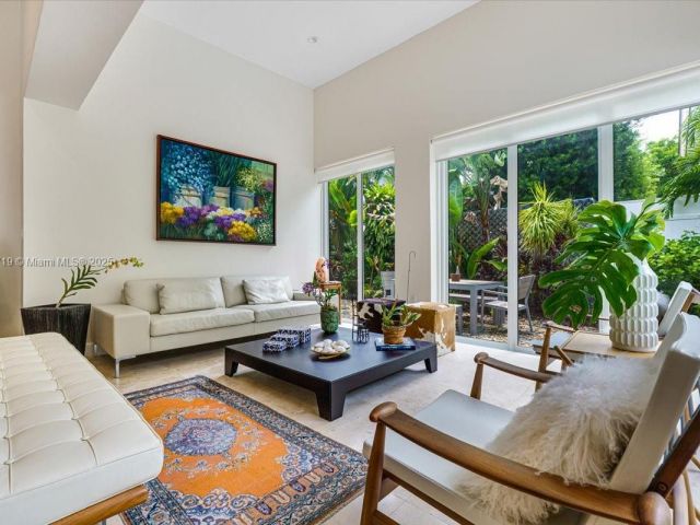 Home for rent at 435 Ridgewood Road - photo 6259635