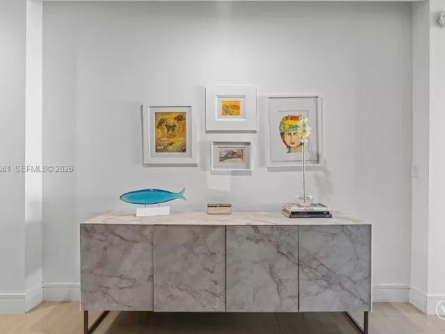 3-bedroom condo for sale in Aventura - 3250 NE 188th St 904 - MondialRealty