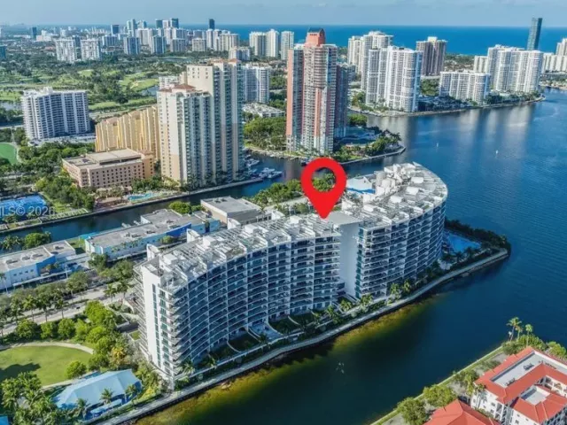 3-bedroom condo for sale in Aventura - 3250 NE 188th St 904 - MondialRealty