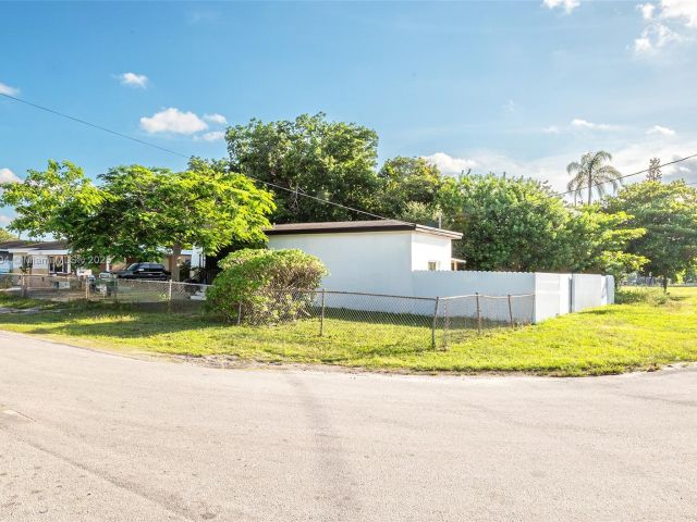 Home for sale at 7190 NW 21st Ave - photo 6284945