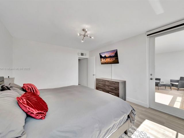 Apartment for sale  Unit #815 - photo 6265740