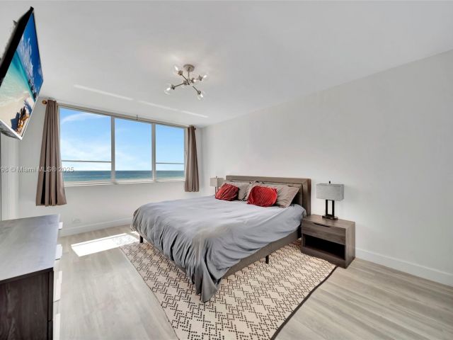 Apartment for sale  Unit #815 - photo 6265742