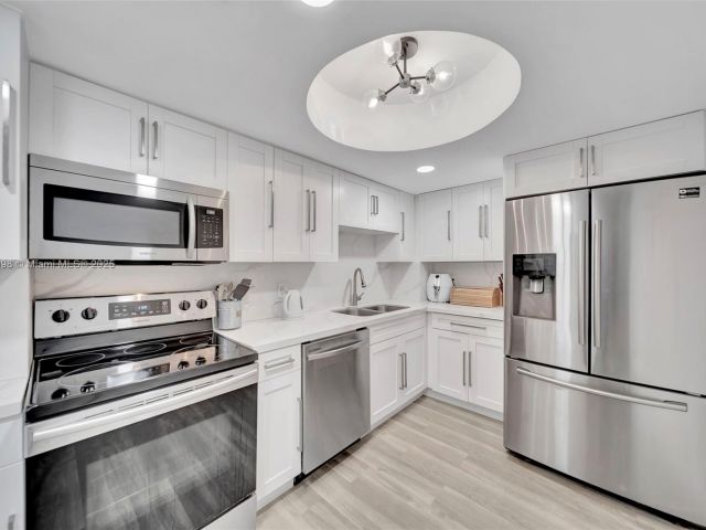 Apartment for sale  Unit #815 - photo 6265744