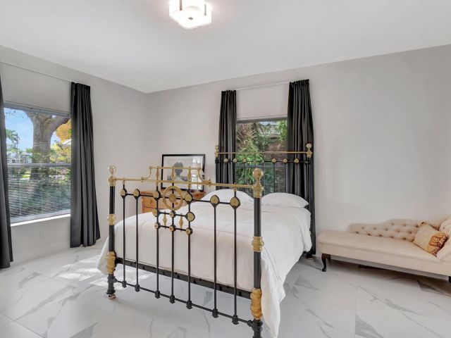 Home for sale at 299 NW 10th Court - photo 6262032