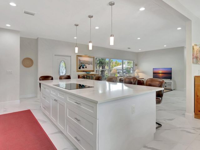 Home for sale at 299 NW 10th Court - photo 6262041