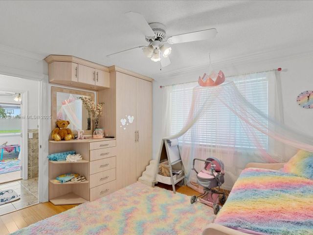 Home for sale at 3220 NE 164th St - photo 6261455