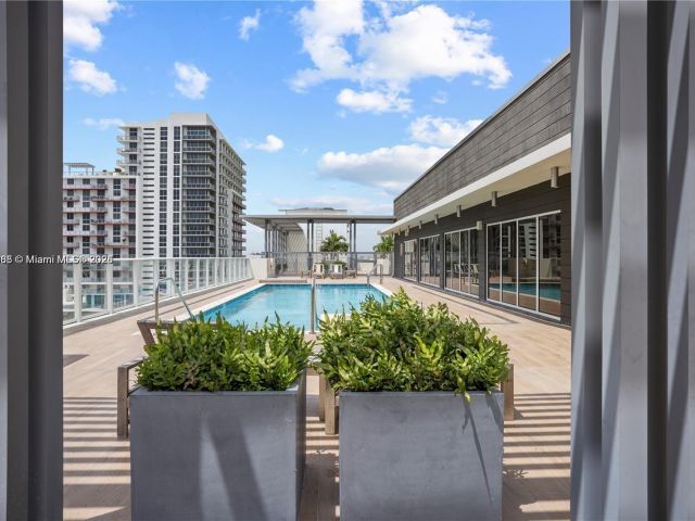 Apartment for sale  Unit #812 - photo 6271094