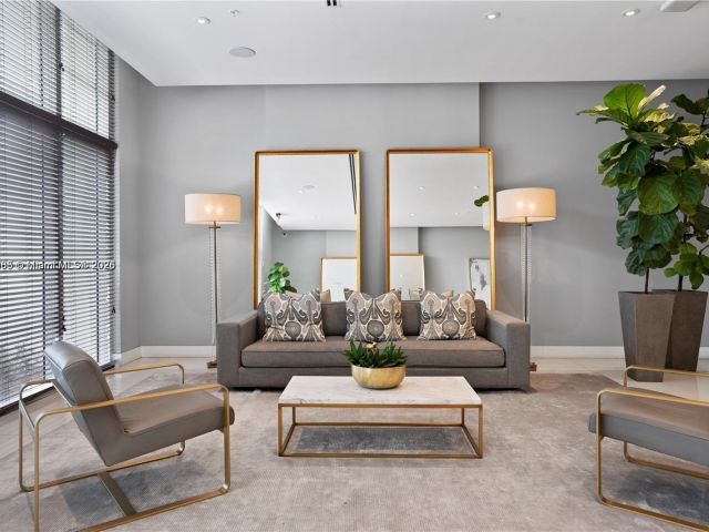 Apartment for sale  Unit #812 - photo 6271099