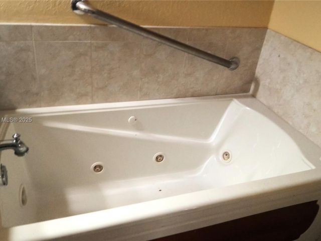 Home for sale at 841 NE 139th St - photo 6264202