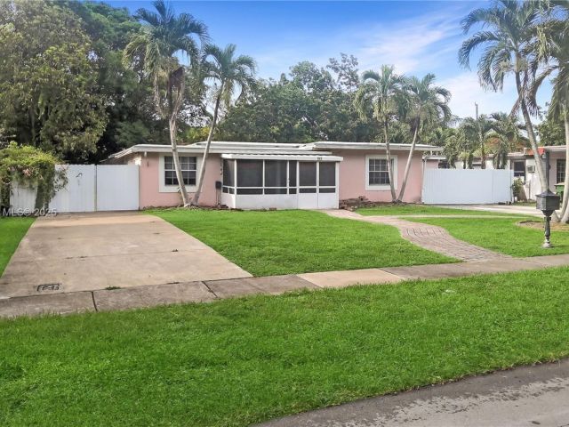 Home for sale at 841 NE 139th St - photo 6264216