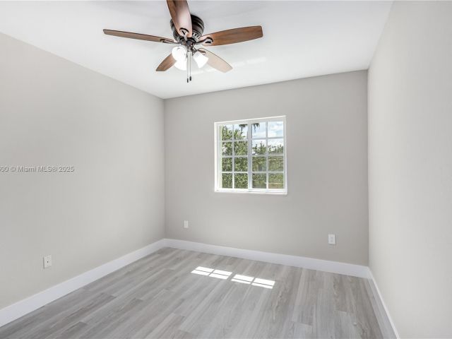 Home for rent at 942 SW 147th Ct - photo 6261714