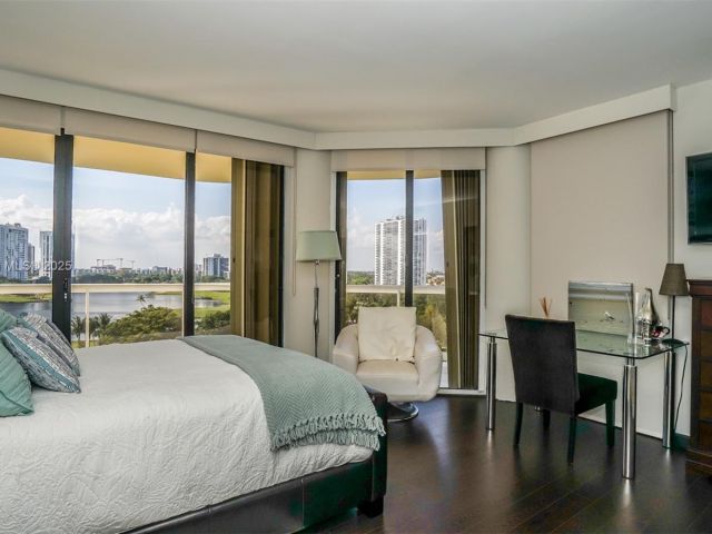 Apartment for rent  Unit #901 - photo 6266187