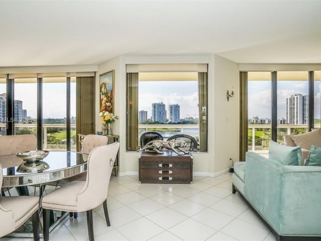 Apartment for rent  Unit #901 - photo 6266190