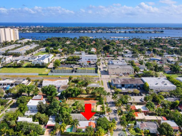 Home for sale at 2118 Florida Avenue - photo 6281256