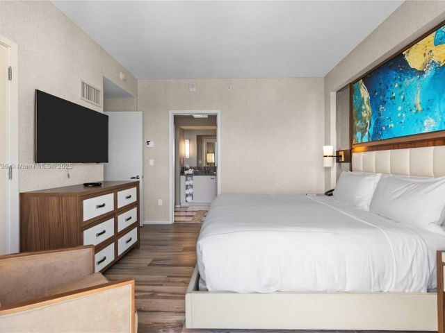 Apartment for sale  Unit #H1401 - photo 6262517