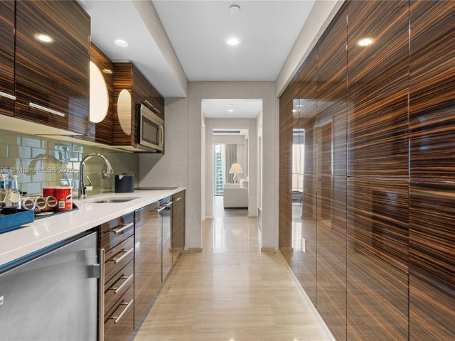 Apartment for sale  Unit #H1401 - photo 6262529