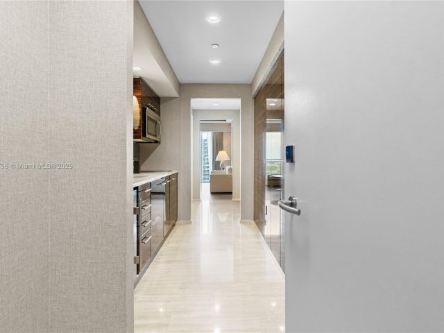 Apartment for sale  Unit #H1401 - photo 6262530