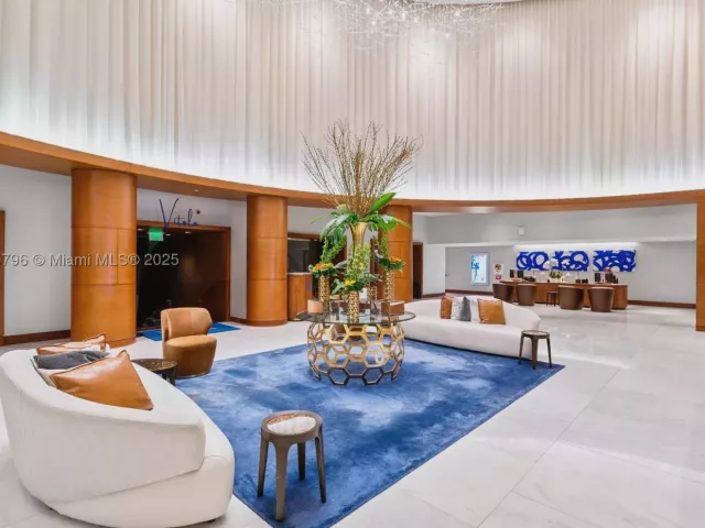 1-bedroom condo for sale in Fort Lauderdale - 551 N Fort Lauderdale Beach Blvd H1401 - MondialRealty