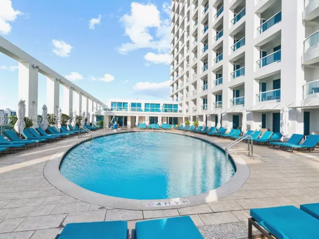 1-bedroom condo for sale in Fort Lauderdale - 551 N Fort Lauderdale Beach Blvd H1401 - MondialRealty