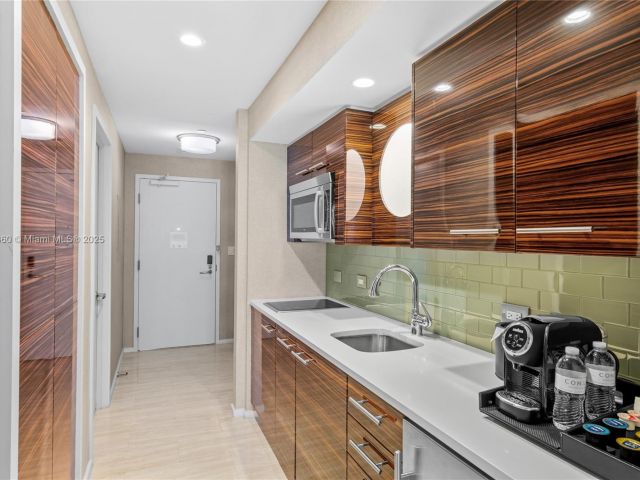 Apartment for sale  Unit #R1909 - photo 6262508