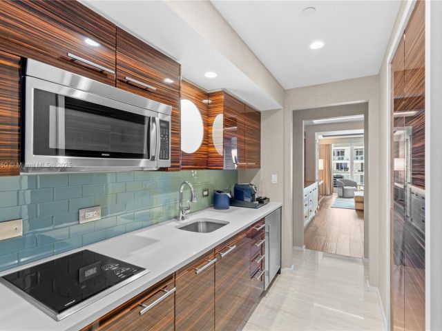 Apartment for sale  Unit #R1909 - photo 6262509