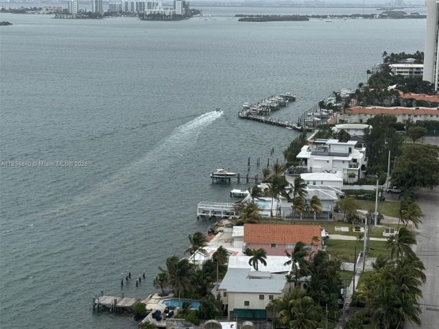 Home for rent at 10911 N Bayshore Dr 0 - photo 6260850