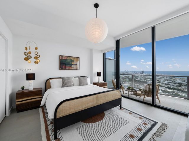 Apartment for sale  Unit #4004 - photo 6275519