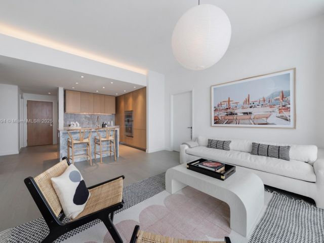 Apartment for sale  Unit #4004 - photo 6275524