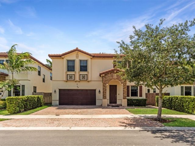 Home for rent at 724 SE 37th Ave - photo 6262329