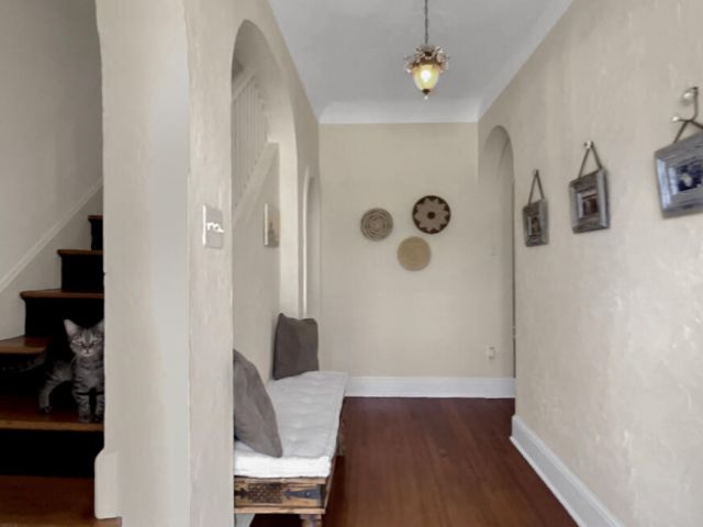 Home for rent at 910 NE 2nd Avenue - photo 6263326