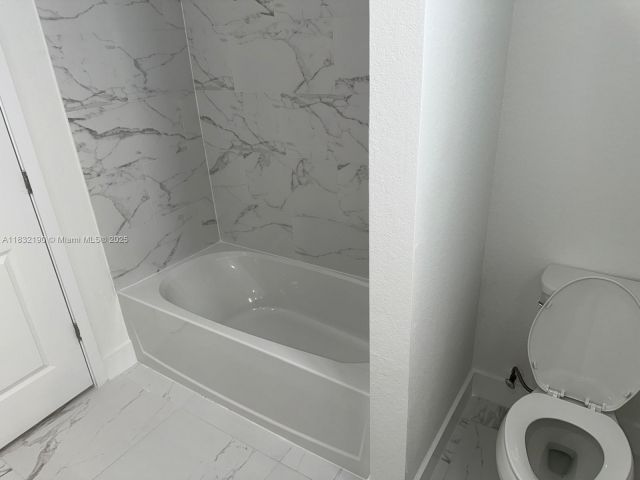 Home for sale at 1838 NE 1st St - photo 6262911