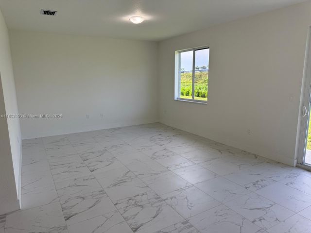 Home for sale at 1838 NE 1st St - photo 6262923