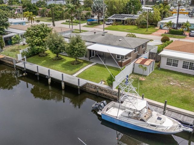 Home for sale at 1931 SW 22nd Ave - photo 6274417