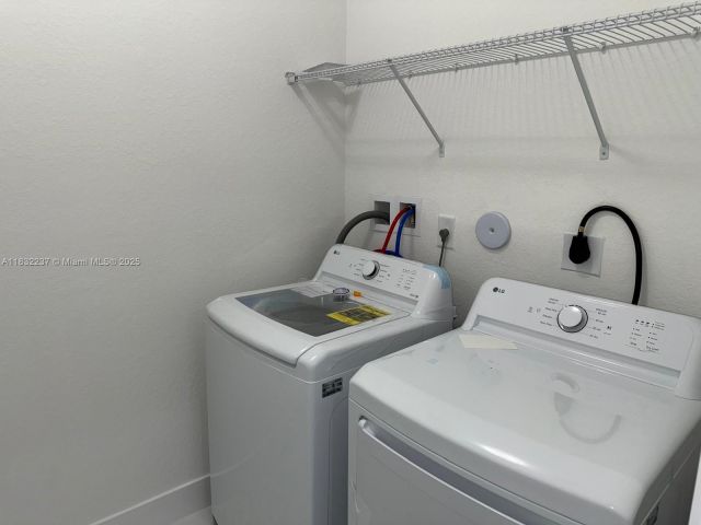 Home for sale at 1866 NE 1st St - photo 6262891