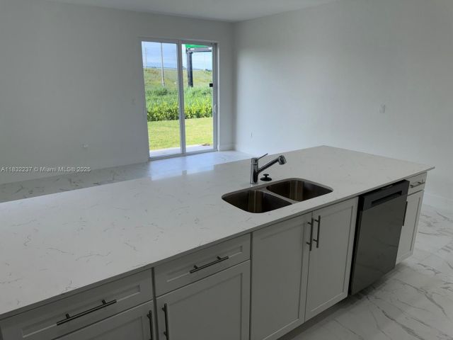 Home for sale at 1866 NE 1st St - photo 6262902