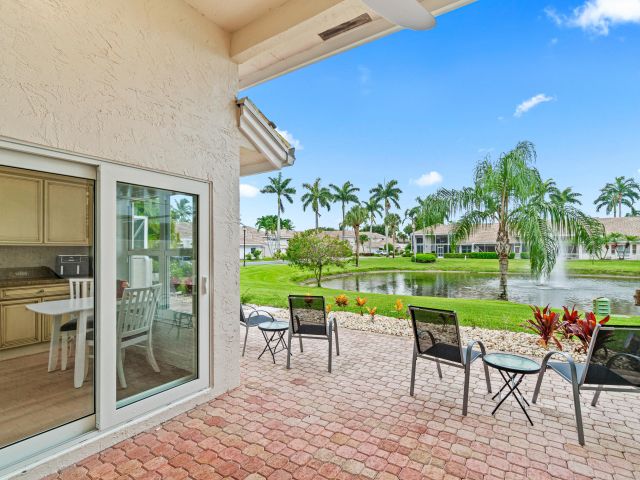 Home for rent at 5097 Windsor Parke Drive - photo 6264519