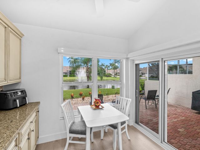 Home for rent at 5097 Windsor Parke Drive - photo 6264520