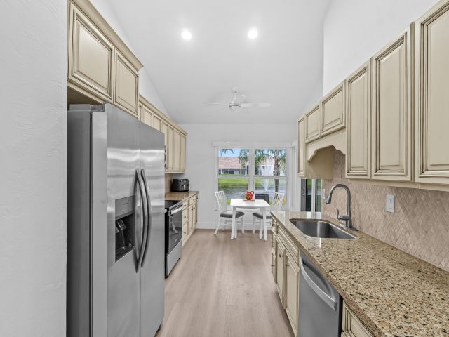 Home for rent at 5097 Windsor Parke Drive - photo 6264521