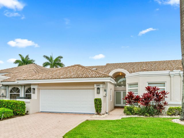 Home for rent at 5097 Windsor Parke Drive - photo 6264532